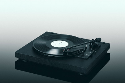 PRO-JECT Проигрыватель пластинок A1 OM10 ЧЕРНЫЙ EAN:9120122291672