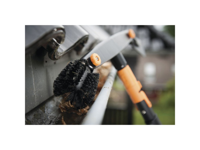 Насадка-очиститель для желобов QuikFit FISKARS