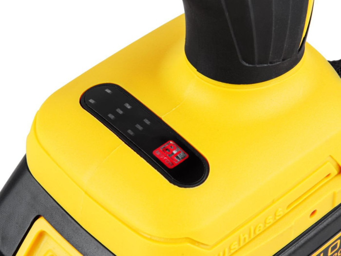 Аккум. дрель-шуруповерт MOLOT MBD 1820 Li в чем.