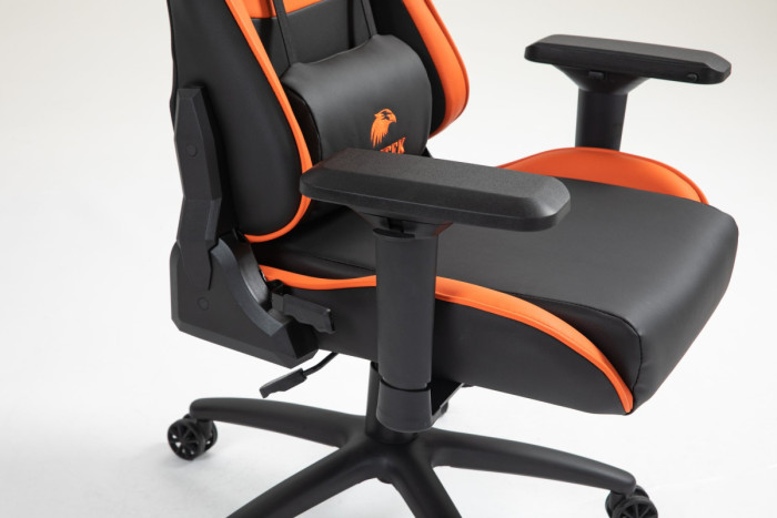 Игровое кресло WINTEK YX-8045-4D, искусств. кожа, газлифт 4 класса 100 мм, 350мм метал. крестовина