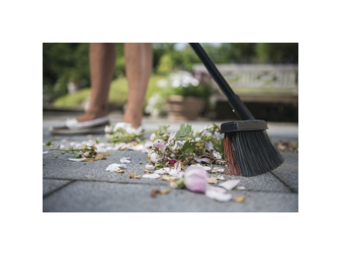 Щетка М Solid без черенка FISKARS