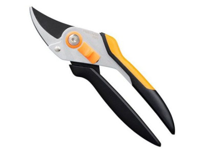 Секатор плоскостной металлический FISKARS Solid  P331
