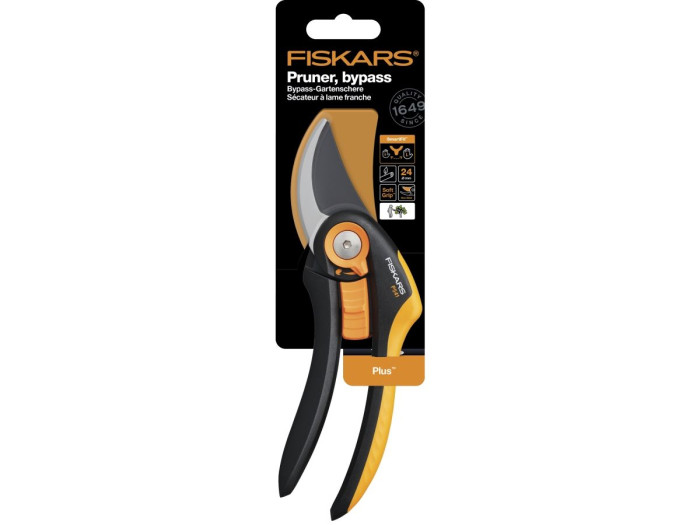 Секатор плоскостной FISKARS Plus Smartfit  P541