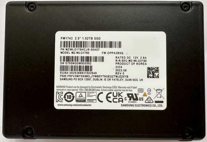Твердотельный накопитель 1.92TB Samsung PM1743 U.3 PCI-E Gen5 R140000/ W3000MB/s MZWLO1T9HCJR-00A07