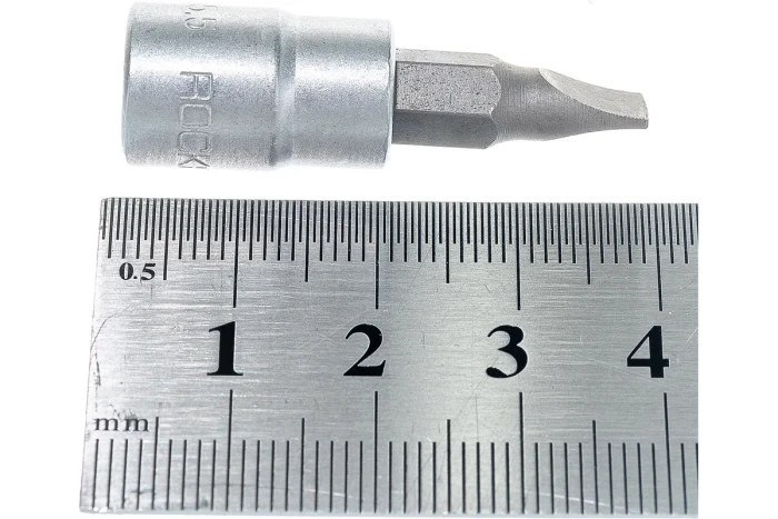 Головка-бита SLOTTED (шлицевая) SL.5.5мм 1/4" 11718       RF-32332055
