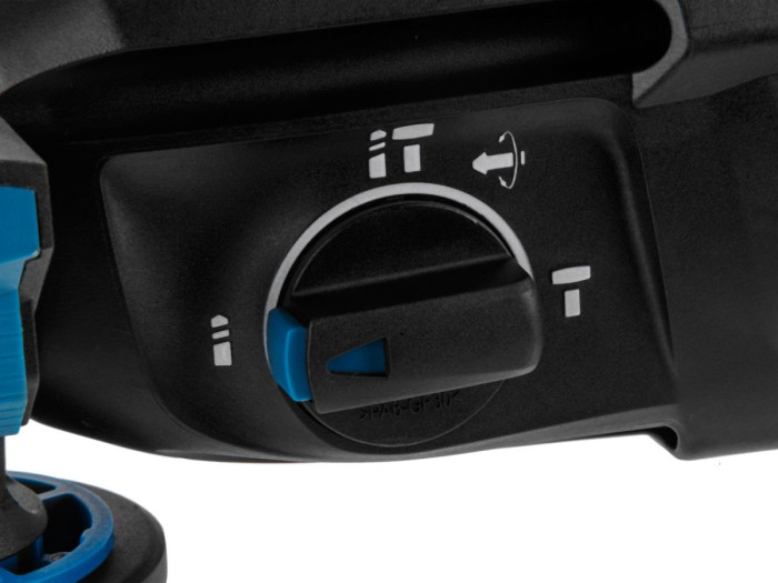 Перфоратор BULL BH 2602 в чем. 800 Вт, 3.0 Дж, 4 реж. + 2 зубила, 3 сверла, БЗП в комплекте