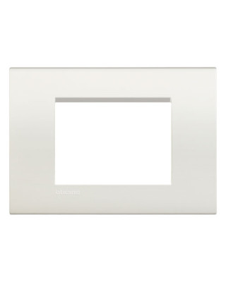 LivingLight LNA4803BI Рамка прямоугольная, 3 модуля, цвет Белый