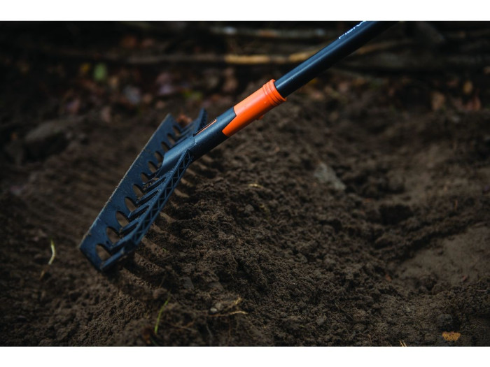 Грабли универсальные Solid без черенка FISKARS