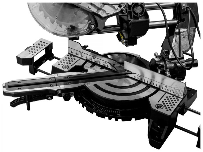 Торцовочная пила WORTEX MS 2116-1 LM в кор. 1800 Вт, 210 мм, глуб. до 65 мм, шир. до 300 мм, лазер,