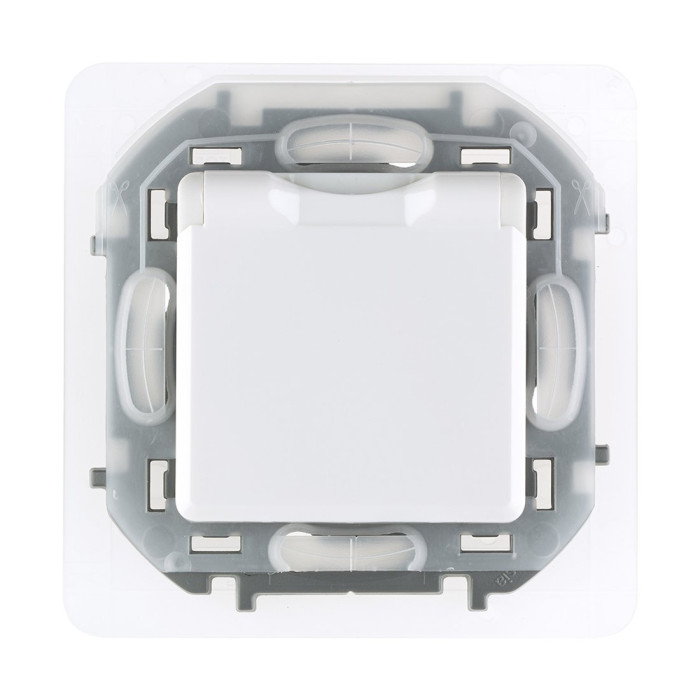 Розетка 2К+З IP 44 с откидной крышкой и шторками 16 А 250 В Legrand Inspiria 673740 белый