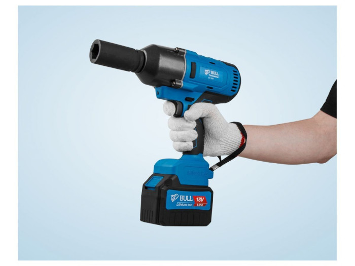 Аккум. ударный гайковерт BULL SC 1801 в кор. БЕСЩЕТ., 18 В, 1000 Н*м, 3/4"