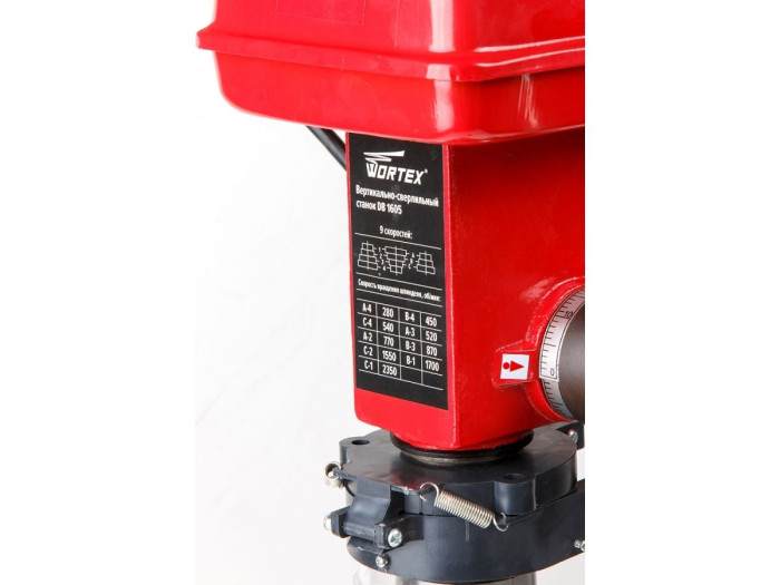 Станок вертикально-сверлильный WORTEX DB 1605 500 Вт, патрон 16 мм, 9 скор.