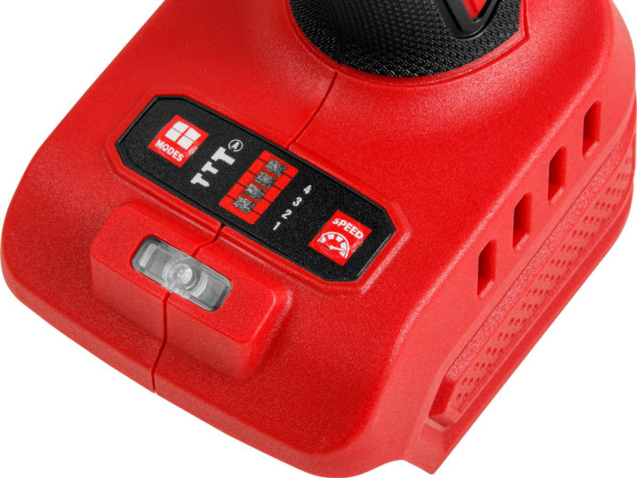 Аккум. ударный гайковерт/винтоверт WORTEX CWR 0218 в чем. XLT 2x2 А*ч, БЕСЩЕТ., 18 В, 220 Н*м